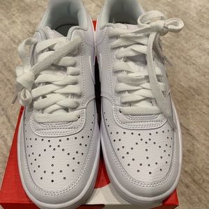 Brand new Nike court vision low